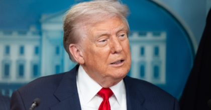 Tổng thống Trump ra lệnh cải thiện các trang web chính phủ Mỹ